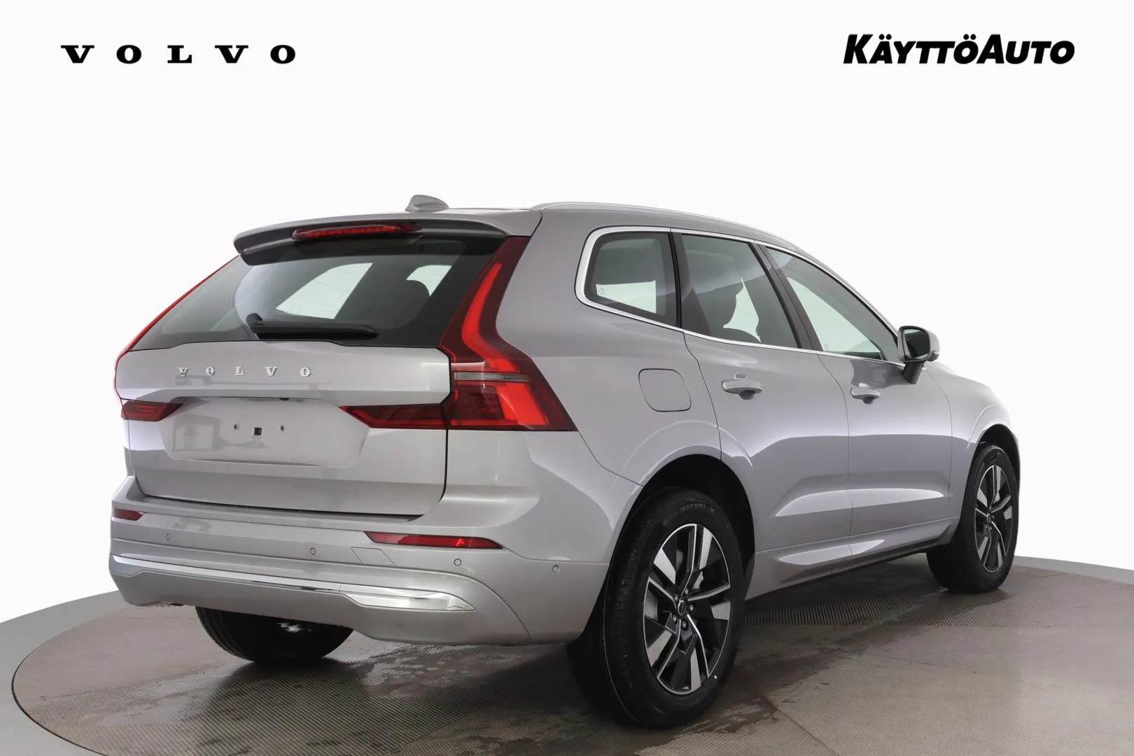 Volvo XC60 YMI-753 carousel image