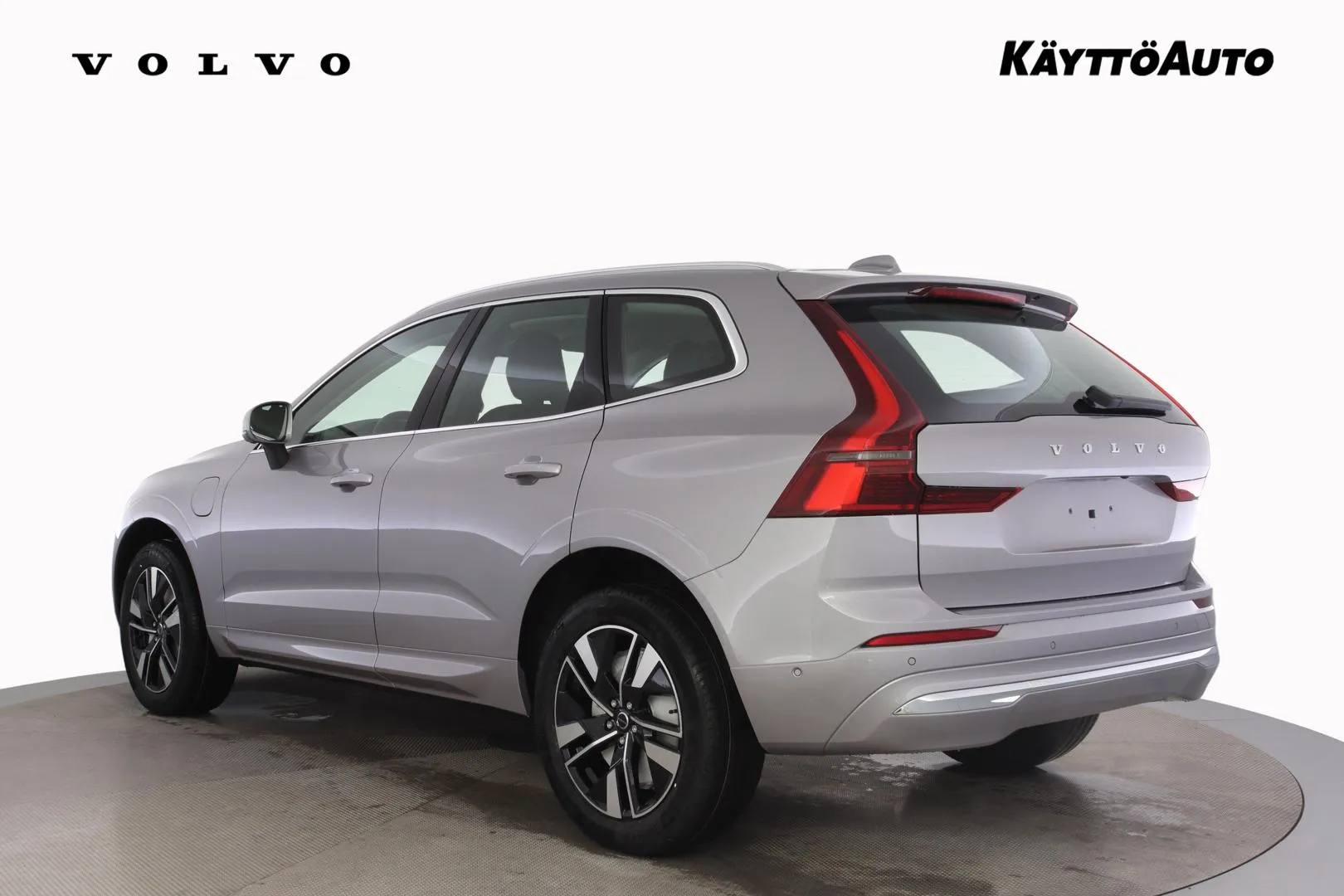 Volvo XC60 YMI-753 carousel image