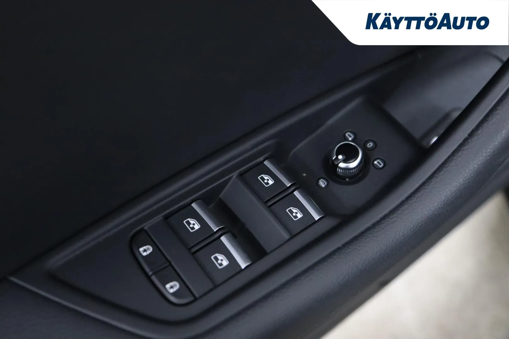 Audi A4 JLY-567 carousel image