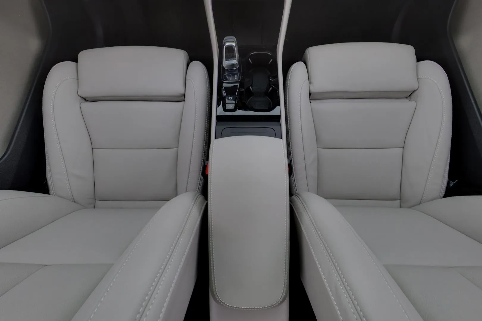 Volvo XC40 YMJ-682 carousel image