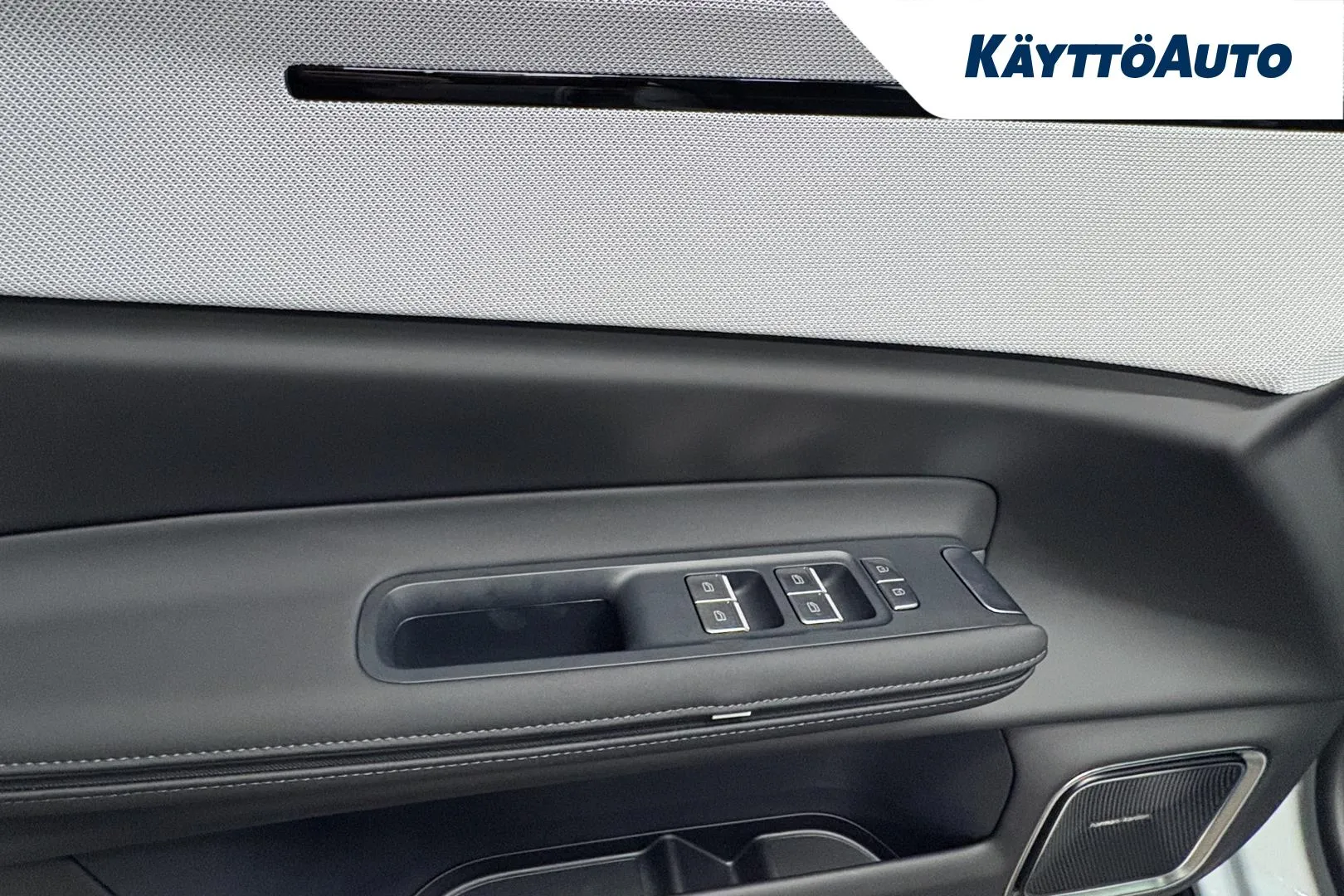 Polestar 4 KXP-722 carousel image