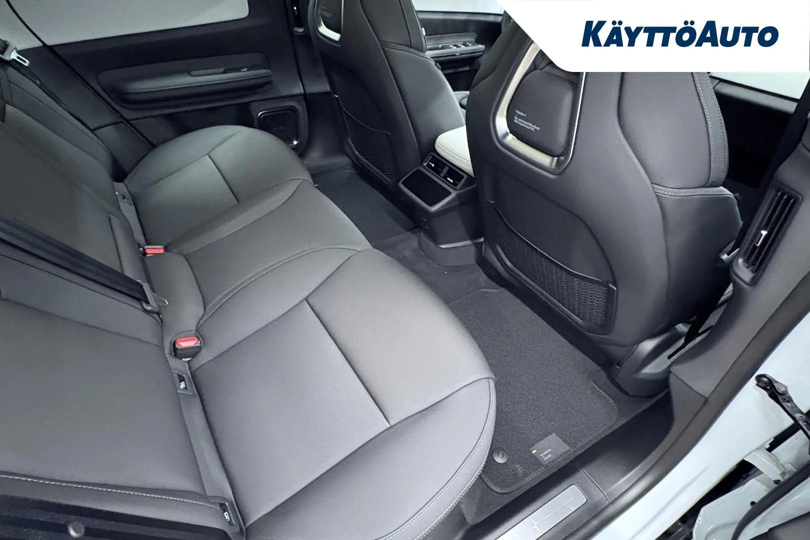 Polestar 4 KXP-722 carousel image