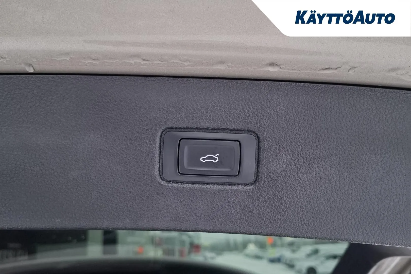 AUDI Q7 JKG-811 carousel image