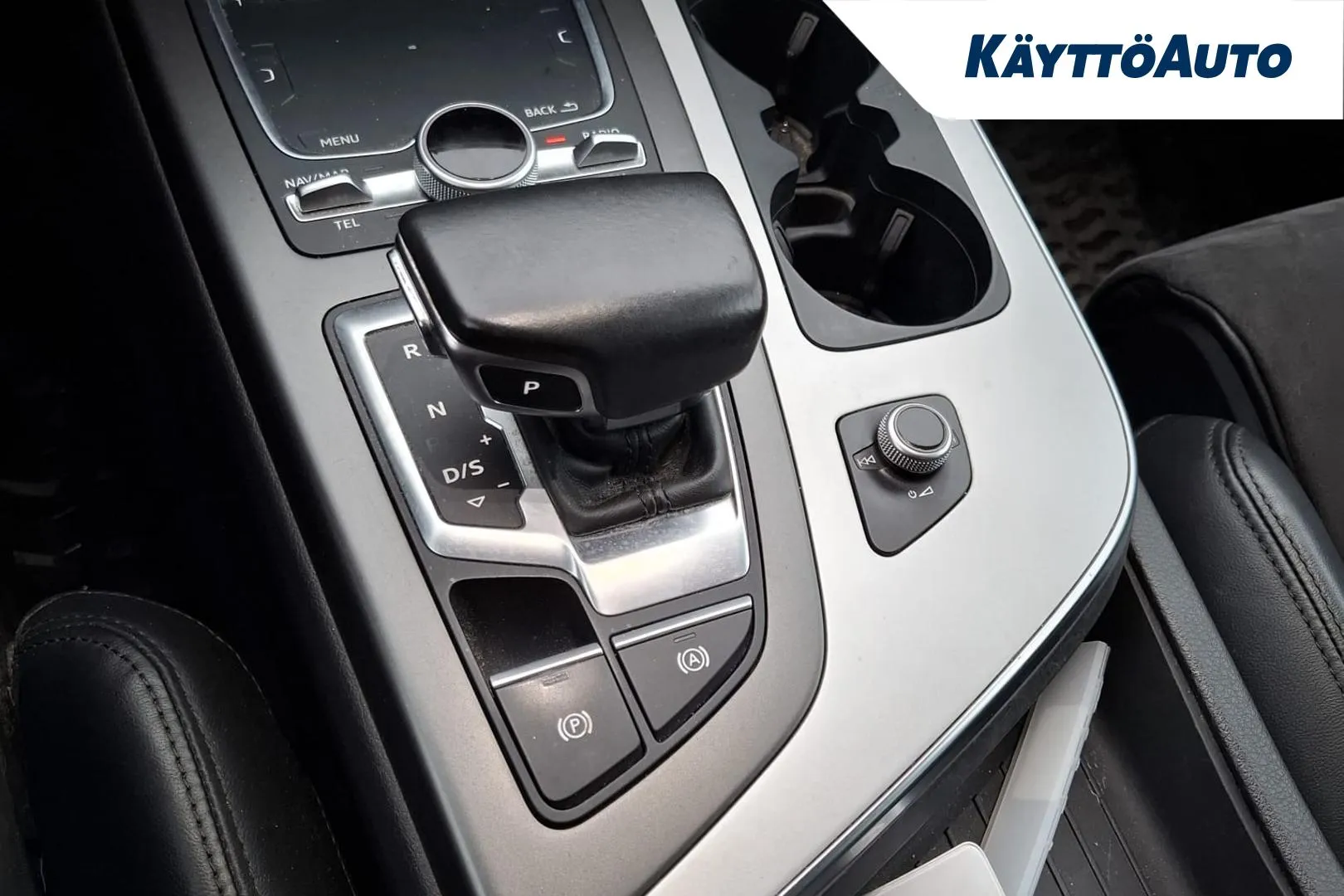 AUDI Q7 JKG-811 carousel image