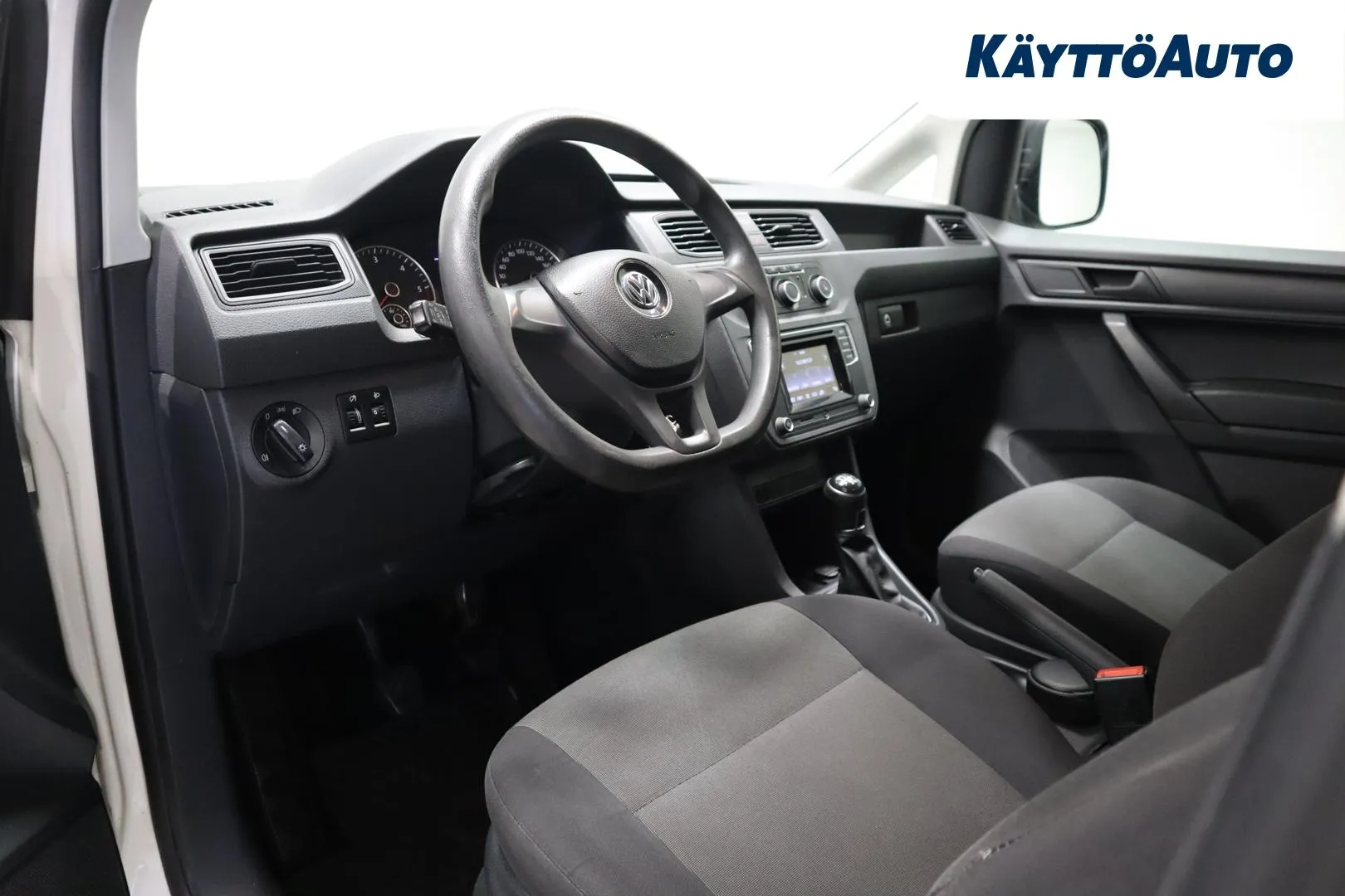 VOLKSWAGEN Caddy Maxi NKX-897 carousel image